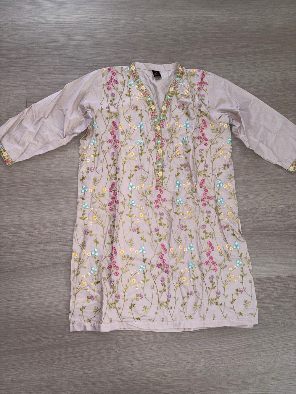 Embroidered Floral Tunic Top in Light Lavender with Multicolor Accents